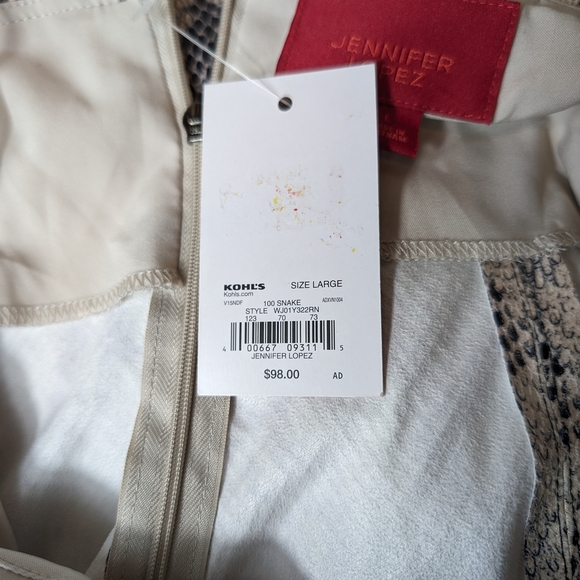 Elegant Snake Print V-Neck Dress - Picture 9 of 11